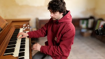 MISSA DE ANGELIS - and the most DIFFICULT church organ I have ever played...