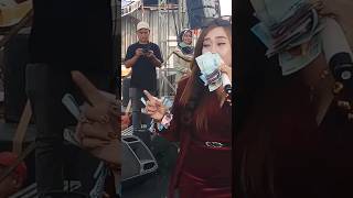 Download Lagu Banjir saweran Evi silvia, Ikan dalam kolam, Familys group... MP3