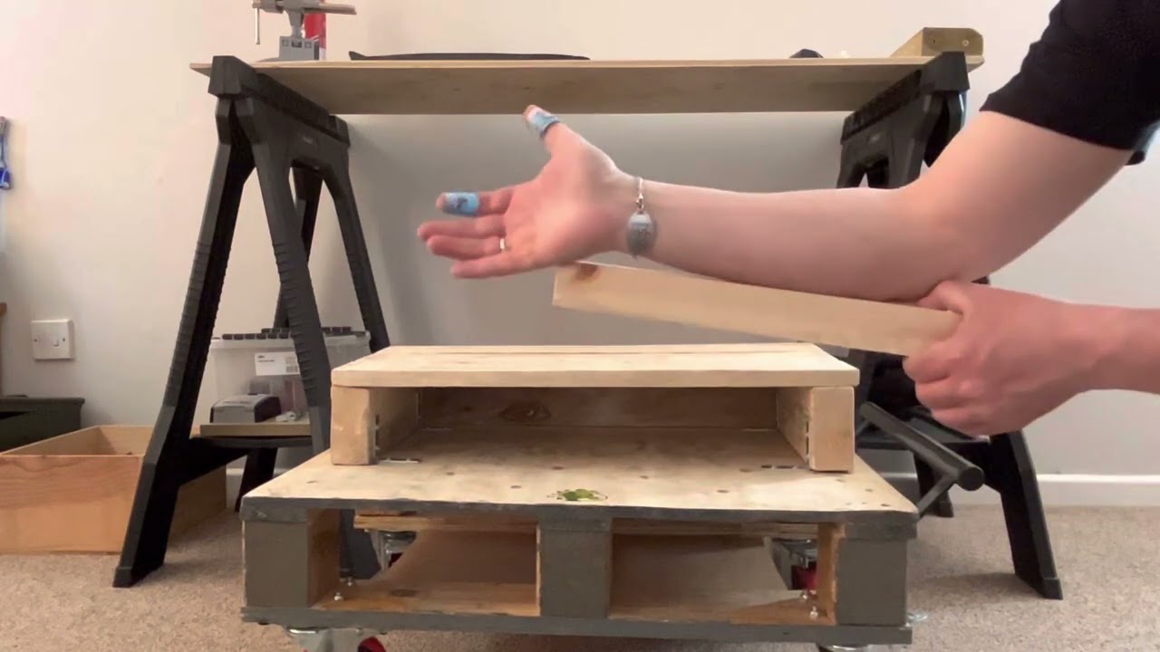 Work station on wheels￼!! 