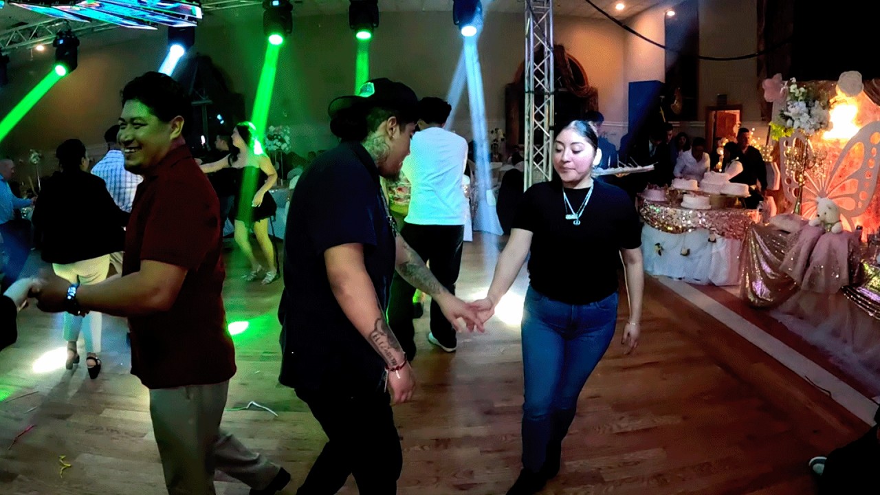 🔥LA CUMBIA 1RO DE MAYO ((ESTRENO)) GRUPO LOS JUNIORS SONIDO APOCALIPSIS LESLIE SWEET 16 NJ 2K26