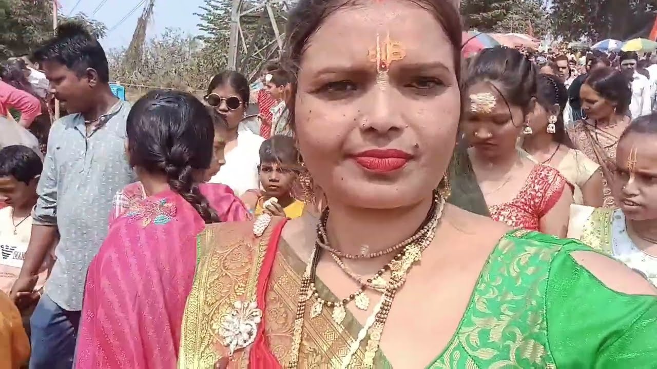 महाशिवरात्रि पर लगी श्रद्धालुओं की बड़ी भीड़ 🥰🙏🏻।। प्रिया वर्मा मुंबई ब्लॉग।। # वायरल वीडियो☺