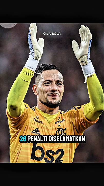 Download lagu kiper sang penyelamat penalti 🥶 #kabarsepakbola #shorts
