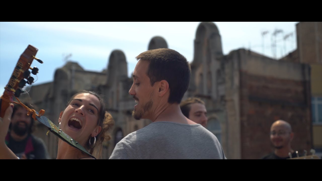 La Mare - Abrazo (Videoclip oficial)