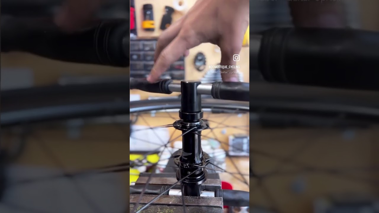 Zipp hub bearings press