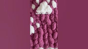 OH MY!! I LOVE HOW MY PAW PRINT Blanket turned out! #pawfect #chunkyknitblanket #knitting