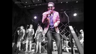 TOM KENNY sings as Spongebob @ Dragon Con 2018 Best Day Ever Atlanta, GA Resimi