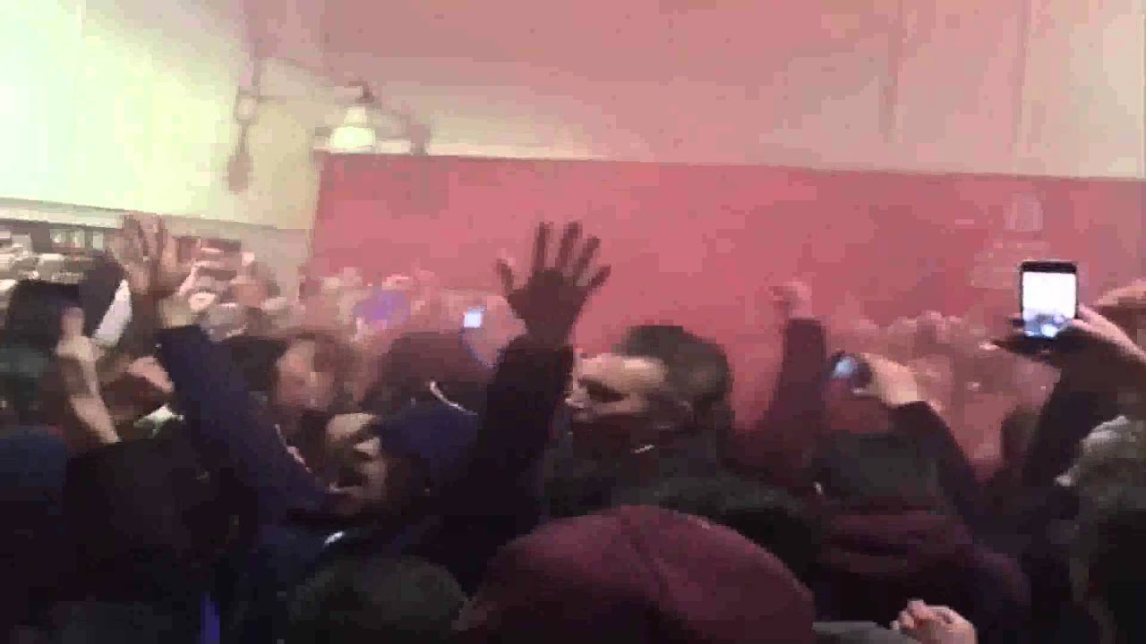 Arsenal fans sing their brand new chant for Mesut Ozil at Stoke