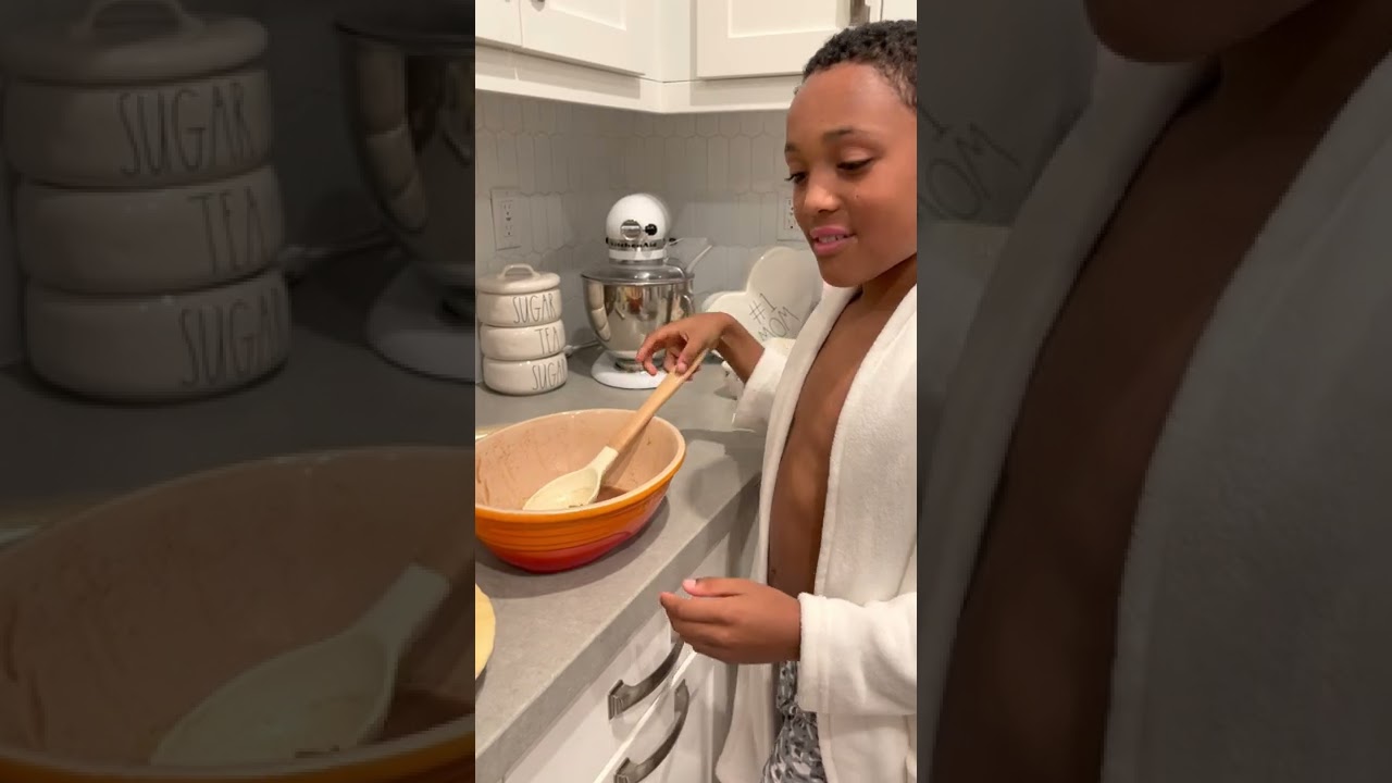 Drew Bakes an apple pie Part 1 of 2