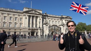 HISTORY OF BUCKINGHAM PALACE AND QUEEN VICTORIA MEMORIAL: LONDON, ENGLAND (4K)