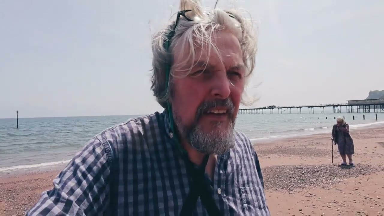 Teignmouth Town, pier & beach stroll South Devon Bimbling Bumbling Banford