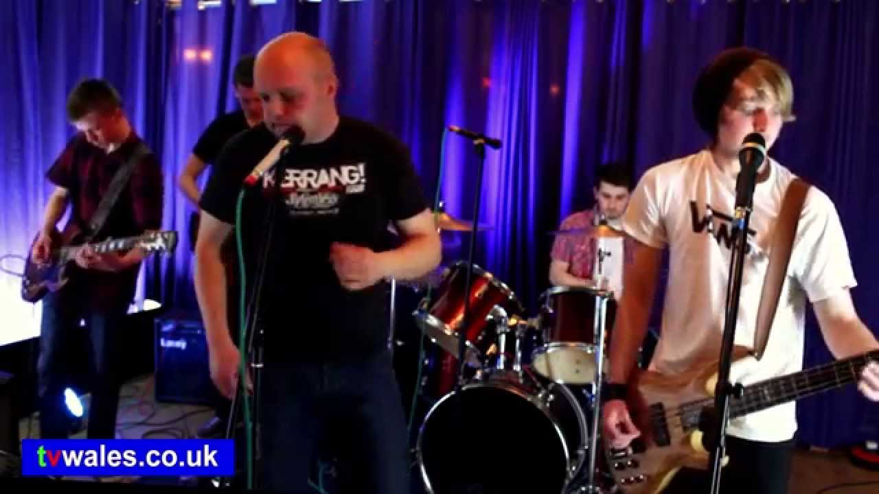 THE TRANSUM live at 'tvwales' 'MUSIC NIGHTS' 'paranoid'