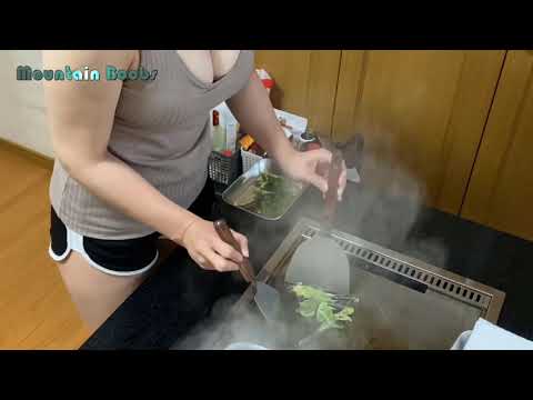 Mountain Boobs Beautiful Girl Cooking Daily Life of Girl Hot Girl Cooking 2