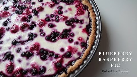 Delicious Blueberry Raspberry Pie