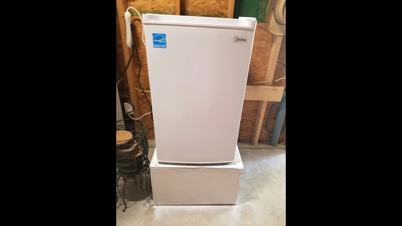 Amazon Purchase 3.0 Cubic Feet Midea WHS109FW1 Upright Freezer Review