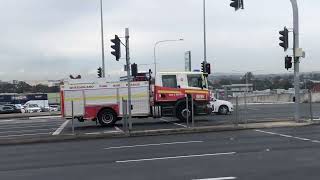 (RUMBLER) QFRS 510A 1227 + 503A Spare 1062 Responding To AFA