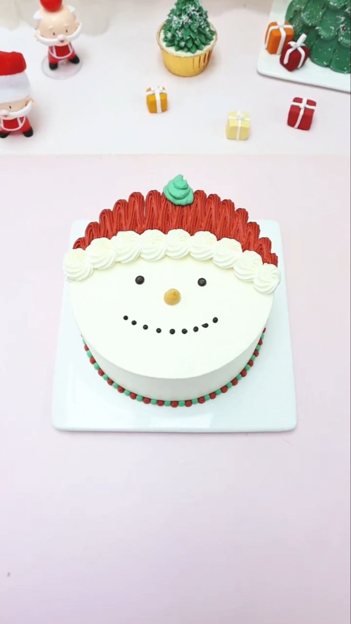 Cake training, professional baking training for bread and cakes, cake baking teaching, Christmas