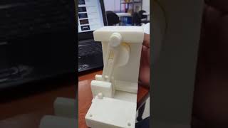 Rotary to linear motion converter