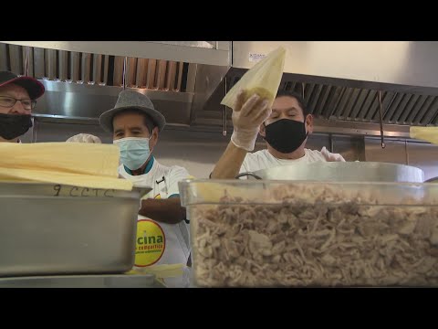 Chicago street vendors hoping to renovate shared kitchen in Lawndale