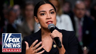 Download Lagu 'So UNSERIOUS': AOC TORCHED for foreign policy debut in Munich MP3
