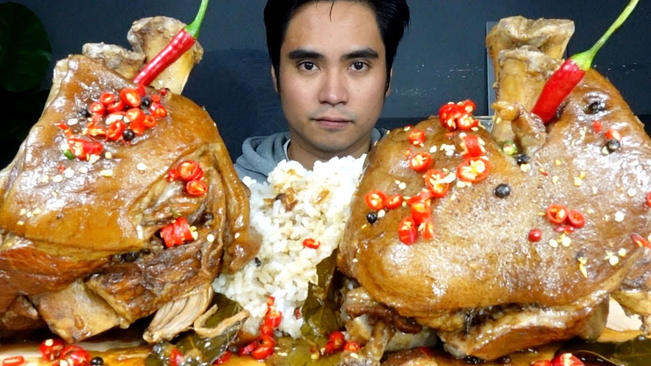 SPICY KILLER PORK LEG ADOBO SA SPRITE