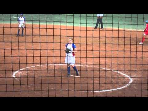 Softball: Hanna Penna Picher Dominicana vs Diamela Puentes Cuba .- Panamericanos 2011