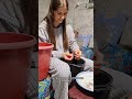 Вкусно или кисло? Спор поколений 😅🍇 #калина #сбор #урожай #2025