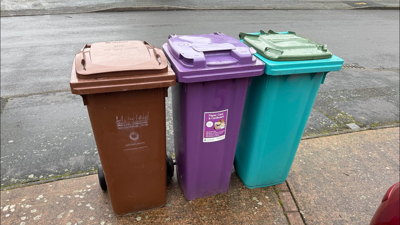 Putting my Recycling & Garden Bins out (GoPro) (49)