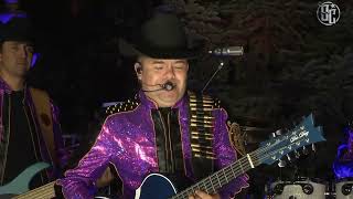 Debajo De Los Laureles / El Ausente - La Descendencia Chilena (Album 2023 - En Vivo)