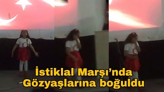 İstiklal Marşını Okurken Göz Yaşlarına Boğuldu. İstiklal Marşı Böyle Güzel Okunur...