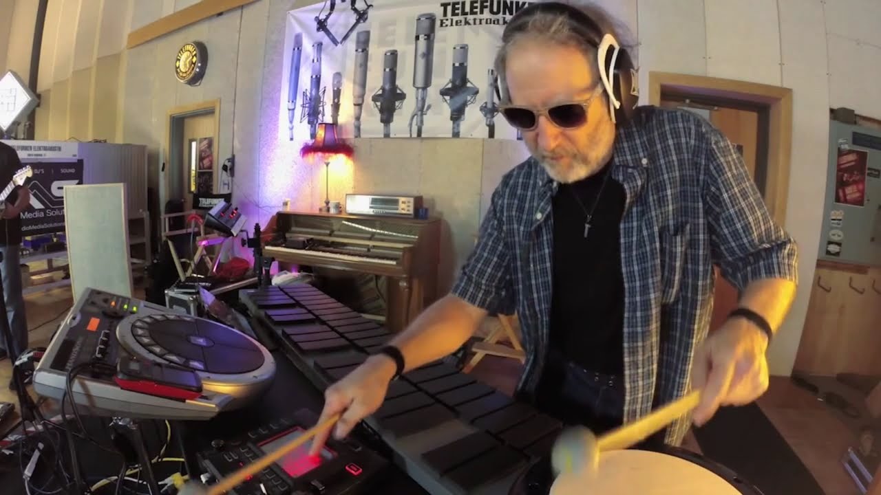 Songs of Their Own - #17 "Loose Lucy" The Z3