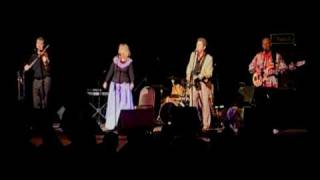 Steeleye Span - Three Sisters (Live) chords