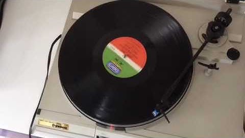 Toca discos Gradiente D 20