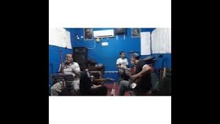 Kini Kusadari, Cip.Andi Suboko. Aransemen.AS dkk. Vcl: Pram,Gtr: Muklis,Bs:Andi,Drm:Robert