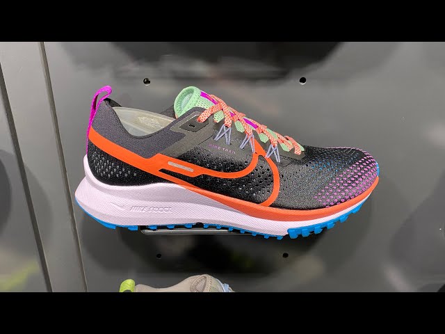 Nike React Pegasus Trail 4 (Black/Vivid Purple/Enamel Green  display picture 3