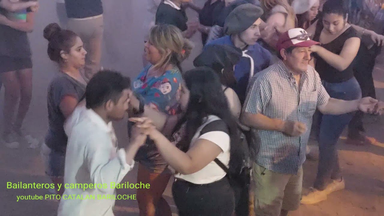 CUMBIAS CAMPERAS 9 LOS AMIGOS DEL CHAMAME