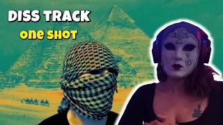                      كولومبي                                                  سمعها