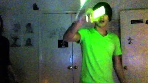 One Handed Glowstringing Tutorial