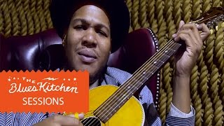 Blind Boy Paxton - Motherless Child Blues [The Blues Kitchen Sessions] chords