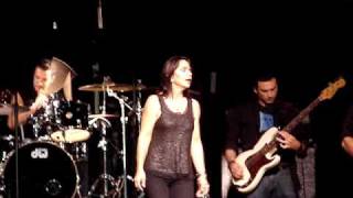 Patty Smyth and Scandal - Beat of A Heart