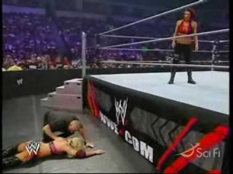 kelly kelly laid out flat on her stomach - YouTube