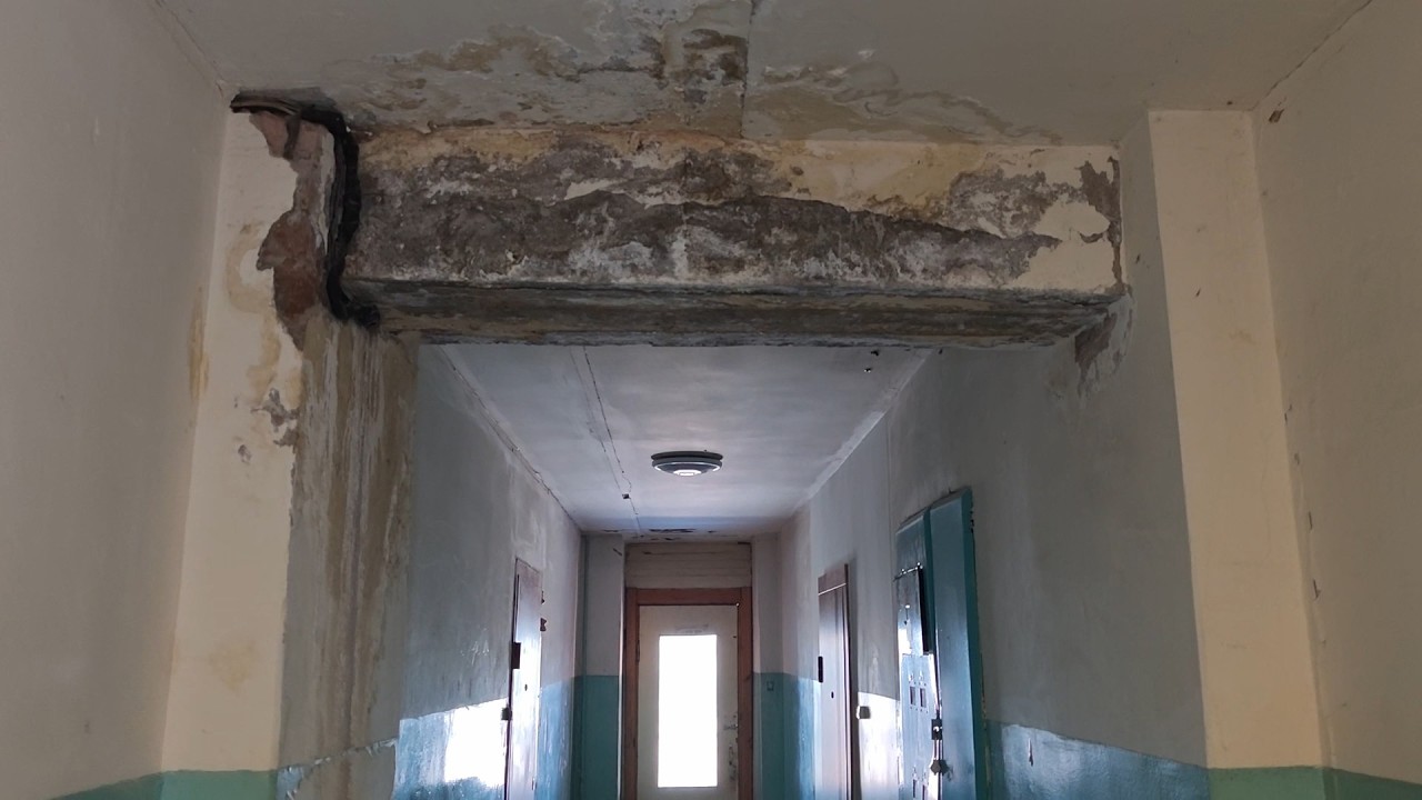 Последствия аварии ливневой канализации в доме по Ветерану 22 устранит управляющая организация