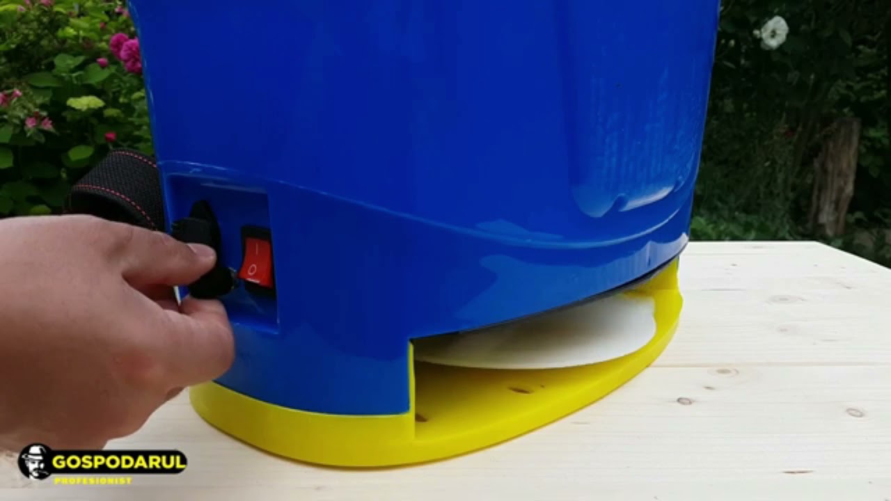 DISTRIBUITOR ELECTRIC PENTRU IMPRASTIAT INGRASAMINTE SI SEMINTE CAPACITATE 20L - FERTILIZATOR