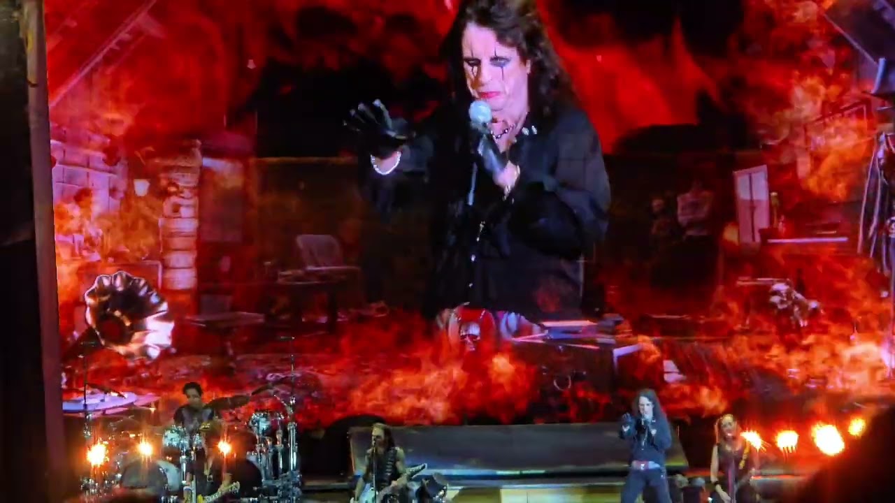 ALICE COOPER at Isleta Amphitheater Albuquerque,  New Mexico. 