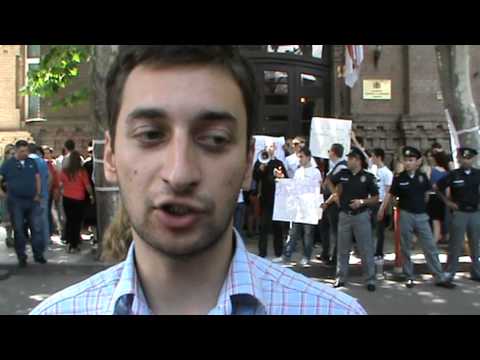 გირშელ ბართაია სტუდენტ-პროფესორთა საპროტესტო აქციაში, 14.06.2013