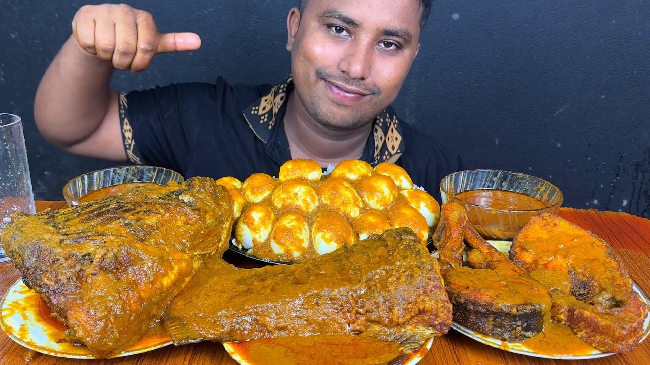 EATING BIG FISH HEAD ,BIG FISH CURRY ,EGGS WITH RICE | BIG FISH EATING CHALLENGE | ASMR MUKBANG 