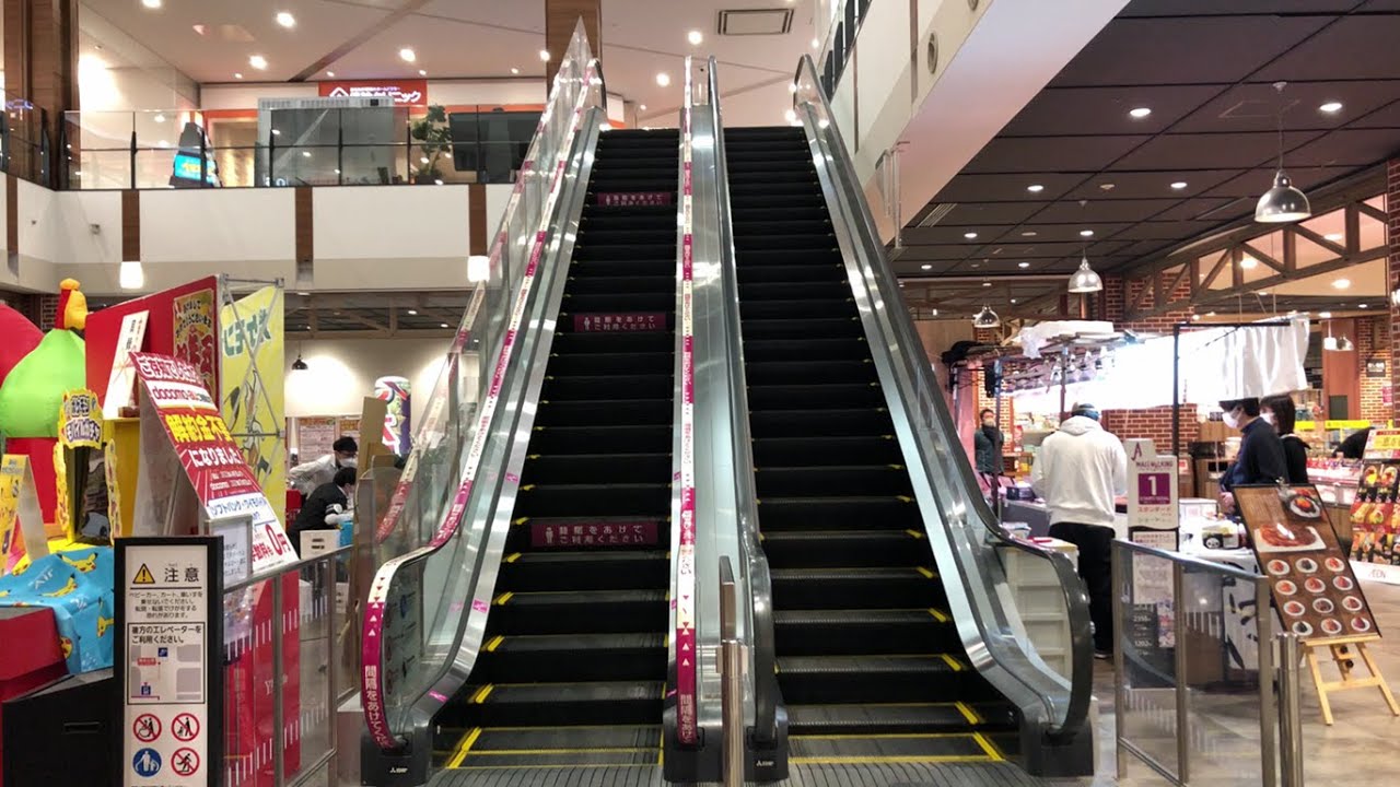 イオンモール神戸南 エスカレーター