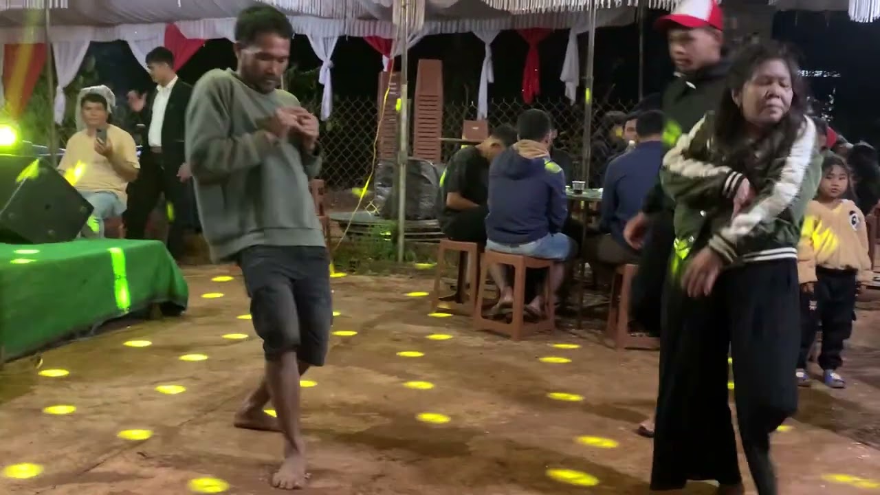 Vẫn Chờ Em - Y Zung Cover