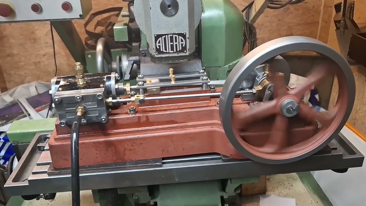 Stuart Super 50 running on compressed air.