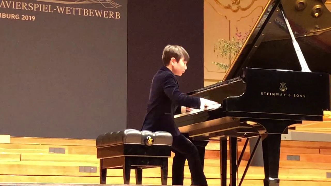 83. STEINWAY Piano : Final Alexander (11 yrs) 1. Price - Group C: Liszt Etude La leggierezza