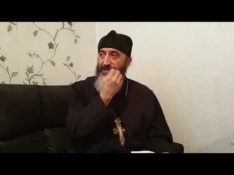 დეკანოზი გიორგი სხირტლაძე   სახლის კურთხევა